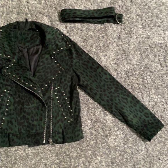 Nasty Gal Leopard Moto Jacket with Studs - Picture 4 of 16